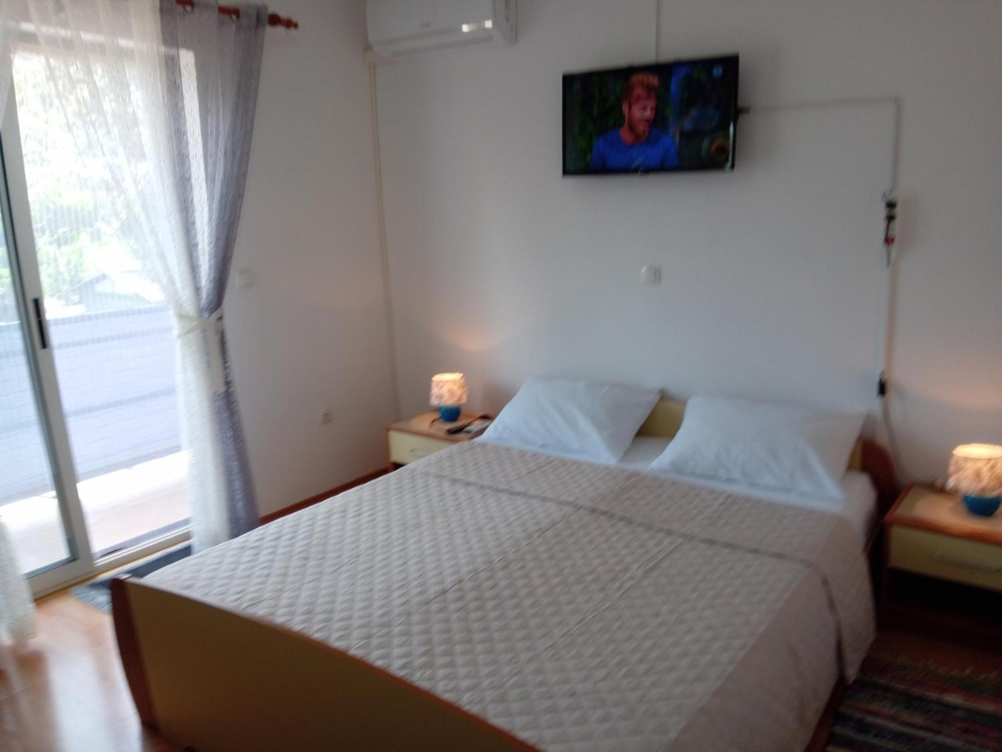 Apartments And Room Markovic Rovinjsko Selo Exterior foto